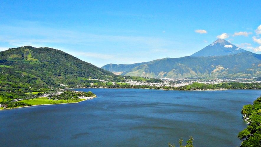 Lago-de-Amatitlan-885x500.jpg