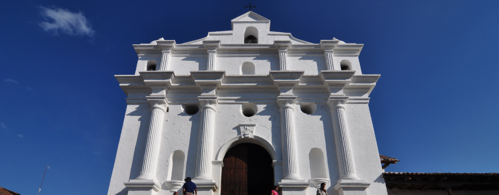 blog-foto-cuerpo-lo-mejor-de-chichicastenango-iglesia-santo-tomas.png