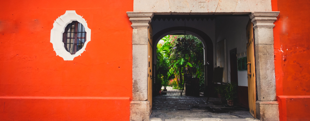 blog-renta-casa-vacacional-antigua-guatemala-calle.png