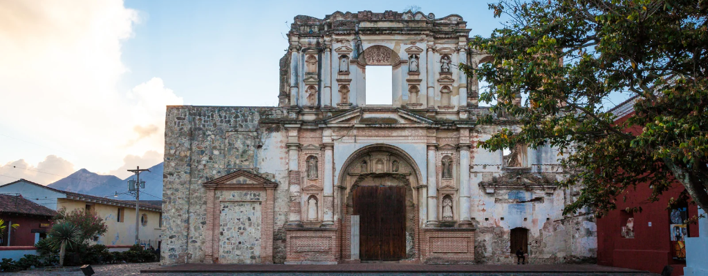 blog-renta-casa-vacacional-antigua-guatemala-ruina.png