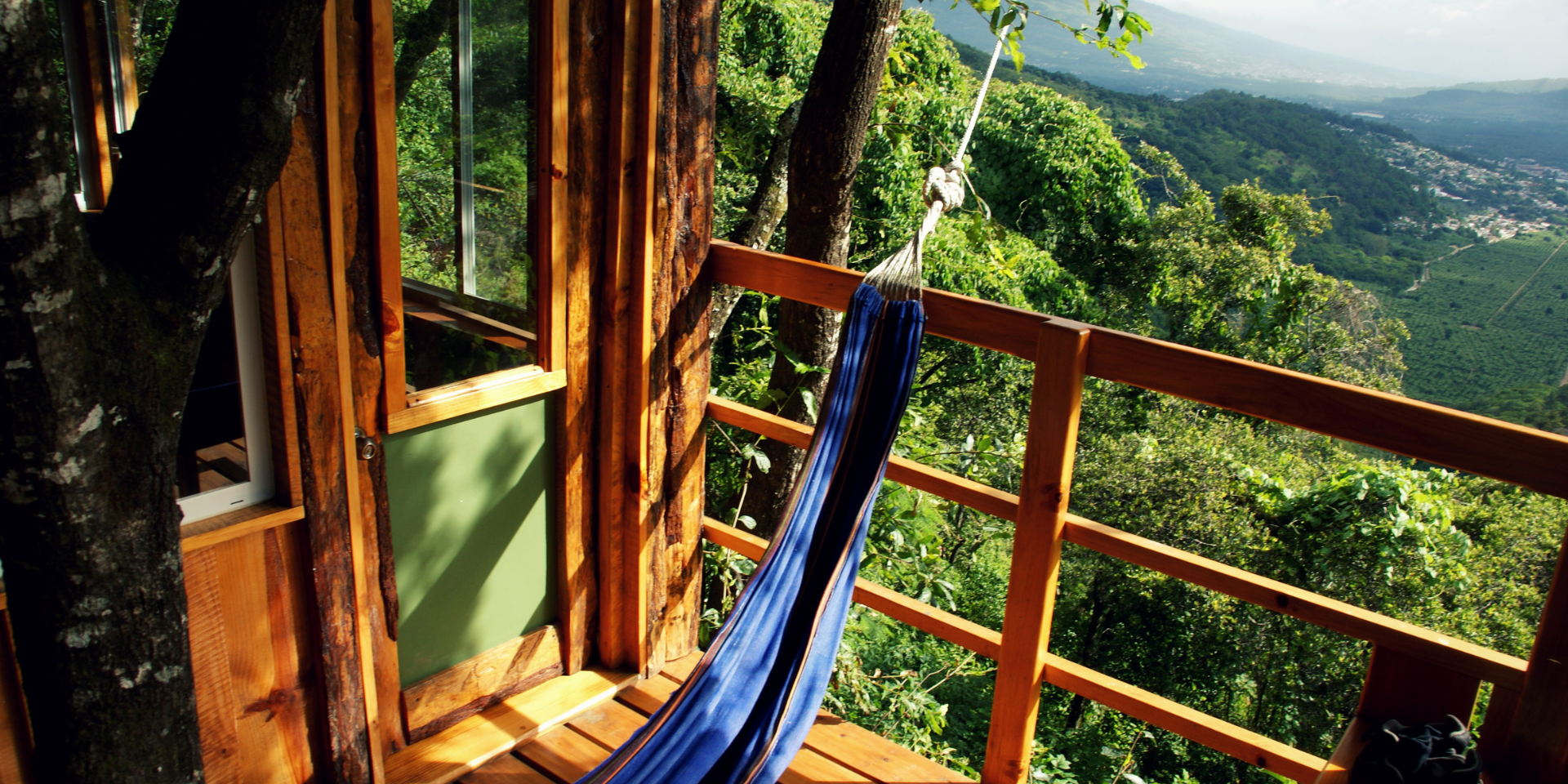 An option for every budget... In Guatemala you can find 5 star hotels, but also hostels that fit a smaller budget. If you visit this Central American country soon, you may be interested in this information.

Meet **cheap hostels in Guatemala** to have a comfortable stay in every way. These are characterized by being in strategic locations in the most touristic regions of the country.

![foto-cuerpo-blog-hostales.png](https://cdn.travelisimo.com/foto_cuerpo_blog_hostales_4074342dbc)
##### Credits: photograph of a room in Portal del Angel, Antigua Guatemala 

---
## Budget hostels in Antigua Guatemala

Antigua Guatemala was founded in 1543 and was declared a World Cultural Heritage Site by UNESCO on October 26, 1979. Its territorial extension is 78 square kilometers, its climate is considered warm and temperate, given its altitude above sea level.

The average annual temperature in Antigua is 18.3 ºC and some of its tourist attractions are the Capuchinas Convent, Santa Catalina Arch, Plaza Mayor, Jade Museum, among others.

There are many options of cheap hostels in Antigua Guatemala, in [Travelisimo](https://travelisimo.com/es/guatemala/alojamiento/hostales?results=12&capacity=1&adult=1&currency=USD&country=GT&order=1&) you can find the best option for you, make your reservation and find all your travel needs in one place.

###### Use the code **LODGING10** to get a 10% discount on the reservation of your stay in one of the Hostels that Travelisimo has for you

![photo-body-blog-hostels-antigua.png](https://cdn.travelisimo.com/foto_cuerpo_blog_hostales_antigua_dd359c9181)
##### Credits: Photograph of the Hostal  

---
Hostels in Atitlan

Lake Atitlan has been named the most beautiful lake in the world by National Geographic. It is surrounded by impressive volcanoes, being, without a doubt, one of the best known tourist attractions in Guatemala.

Its landscape makes it special for all travelers who come from many parts of the world to relax or do different activities. As mentioned by [Guatemala.com](https://aprende.guatemala.com/historia/geografia/lago-de-atitlan-guatemala/), "it is known that the volcanic activity of the place began approximately 11 to 12 million years ago".

Thus, "the lake was formed by a collapsed volcanic cone. In fact, the eruption took place 84,000 years ago". This is known as the deepest lake in Central America, being its deepest part approximately 325 meters. 

In addition, around this lake, there are different towns with tourist sites worth visiting. San Lucas Tolimán, San Pablo La Laguna and Panajachel are some of these, where you can find comfortable hostels at excellent prices for a longer stay. Click [here](https://travelisimo.com/es/guatemala/alojamiento/hostales?results=12&capacity=1&adult=1&currency=USD&country=GT&order=1&) to see all the options. 

###### Don't forget that you can get a 10% discount on your reservation at a hostel in Guatemala by using the code **LODGING10**.

![photo-body-blog-hostels-atitlan.png](https://cdn.travelisimo.com/foto_cuerpo_blog_hostales_atitlan_893161732c)
##### Credits:Photography by Daniel López Pérez

---
## Hostels in other destinations

If you are looking for a hostel in Antigua, Atitlán or another destination, in [Travelisimo](https://travelisimo.com/es) we can help you. We have everything a traveler needs in one place. In addition to lodging, we can help you book your transportation and the best activities, contact us!