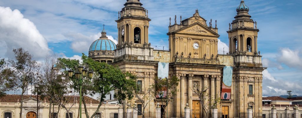 guatemalan-traditional-food-city.jpg