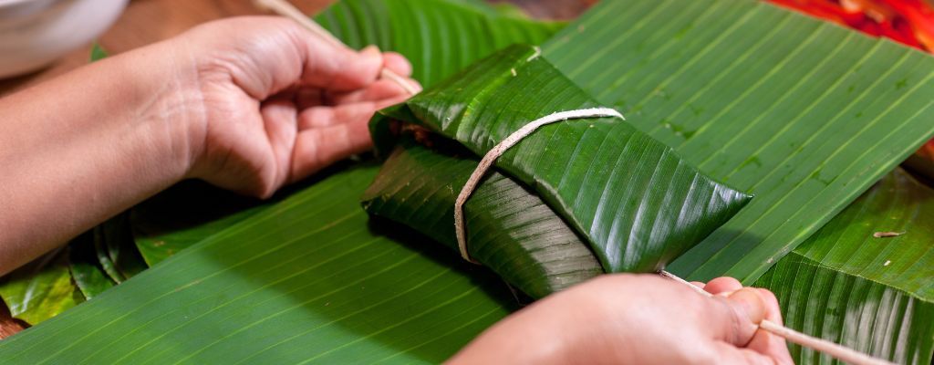 guatemalan-traditional-food-tamales.jpg