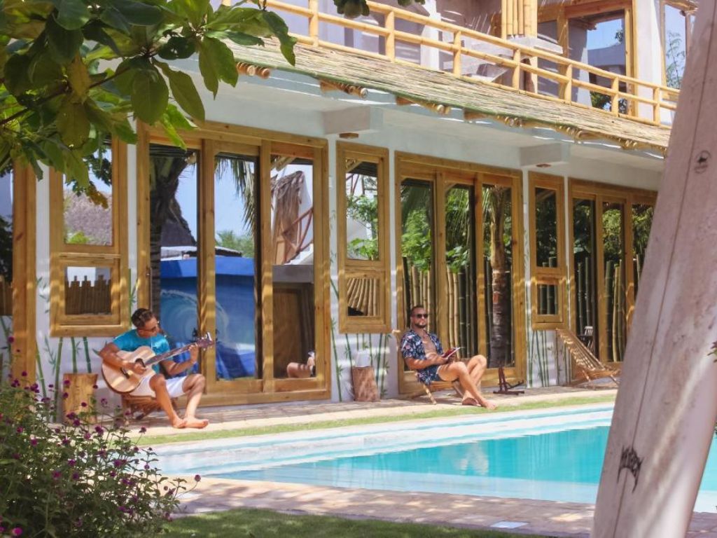 Shanti Surf Camp Gallery Travelisimo