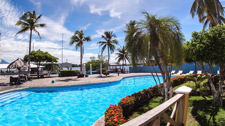 Bahía del Sol, a rest stop facing the Pacific - 1