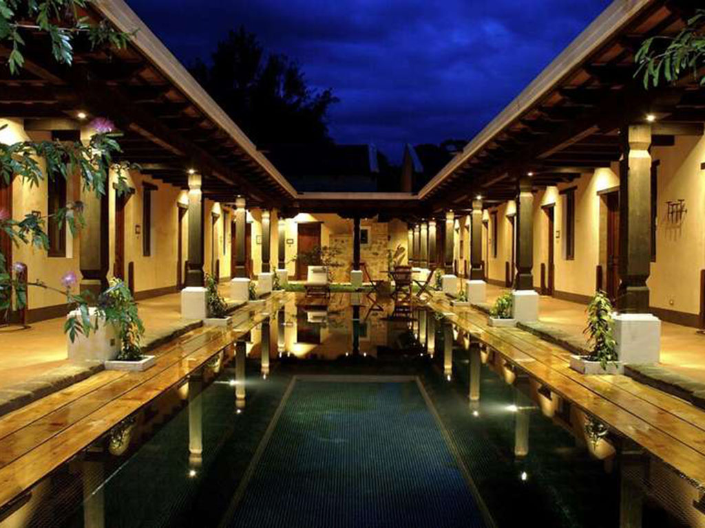 Luxury hotel with pool, spa, gym & more - 1