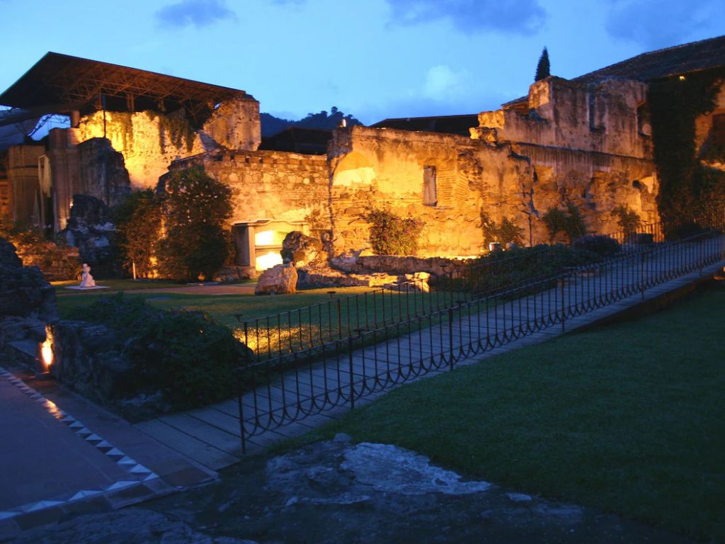 Casa Santo Domingo Gallery Travelisimo