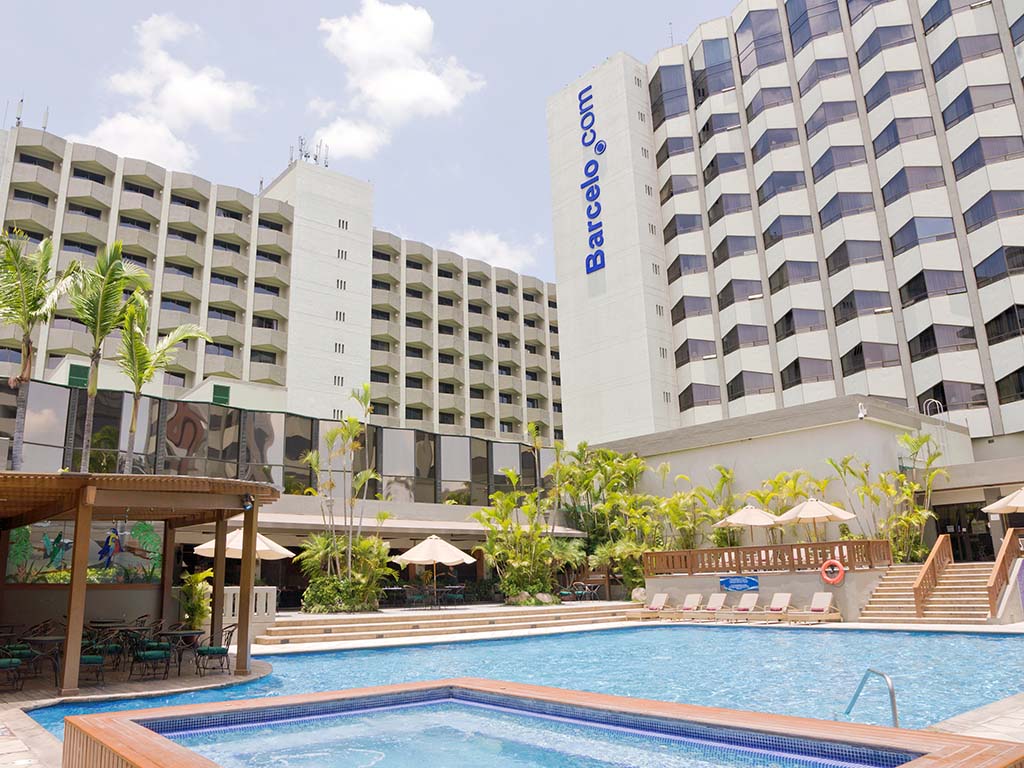5-star hotel in central business district - 1