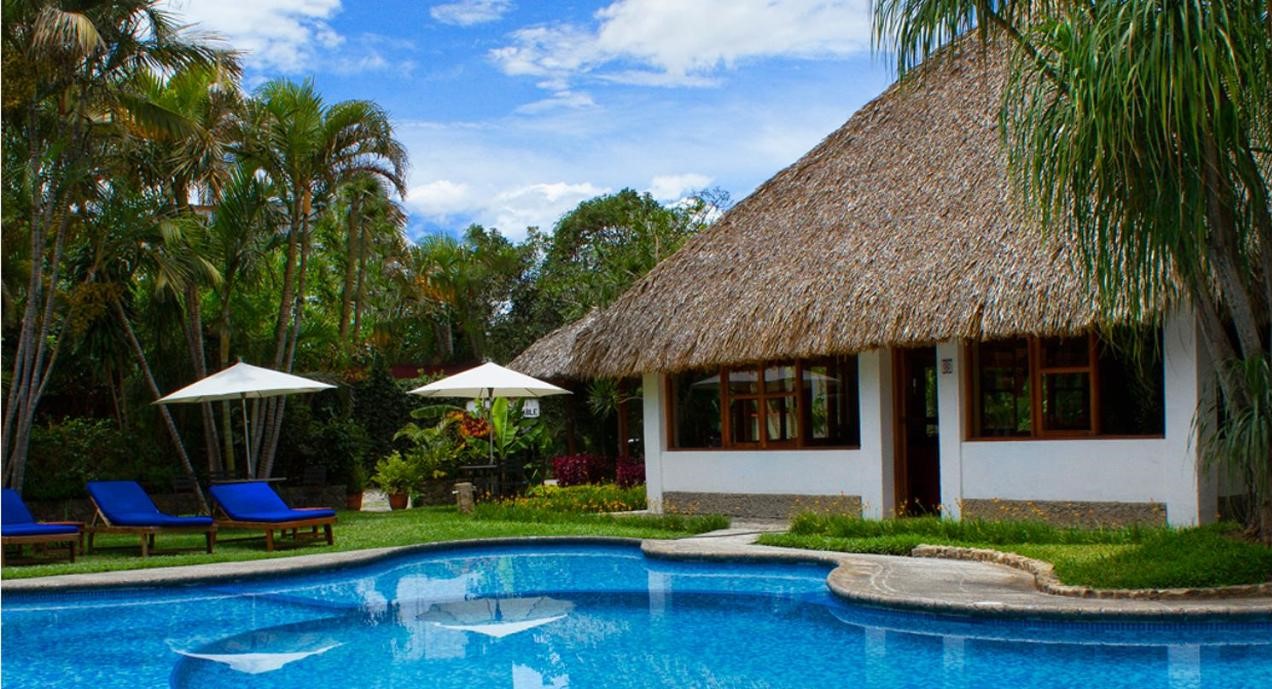 Hotel located in main street with excellent service - 3