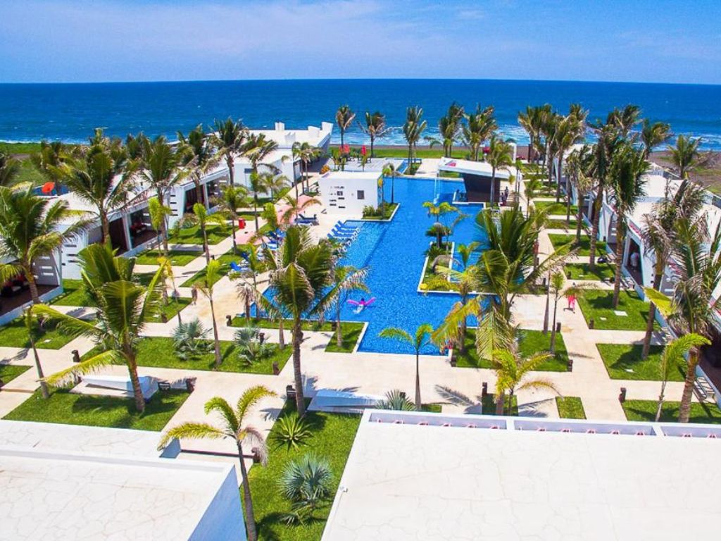 Hotel El Faro Gallery Travelisimo