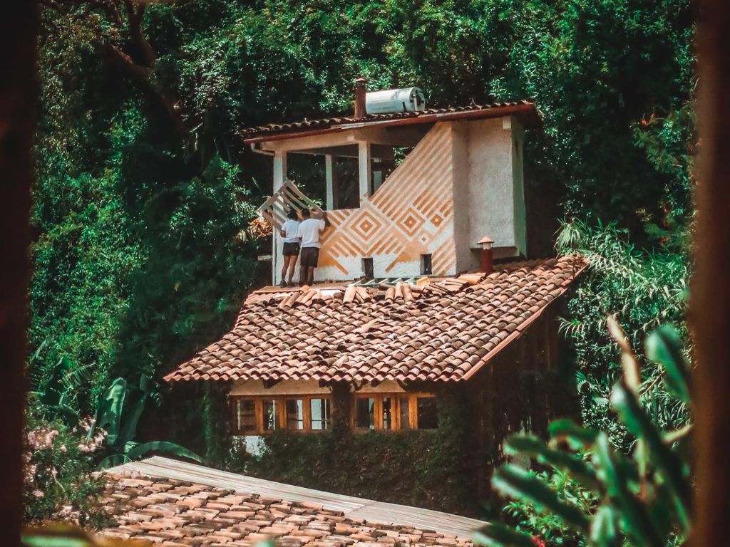 Lush Atitlán Gallery Travelisimo