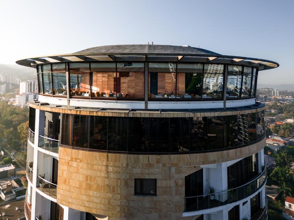 Luxury and Panoramic Views in Guatemala City - 2