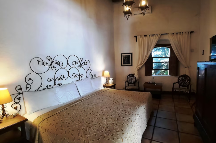 Los Almendros de San Lorenzo | Colonial Boutique - 4