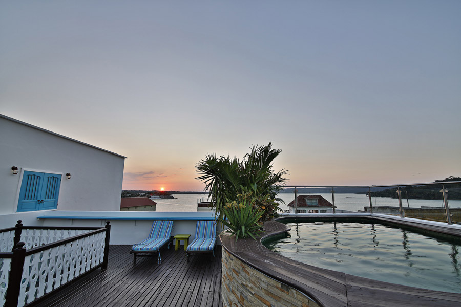 Colorful, Vibrant and Comodo Hotel in Flores - 2