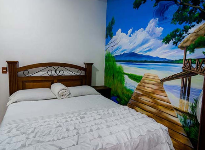 Single Queen Room