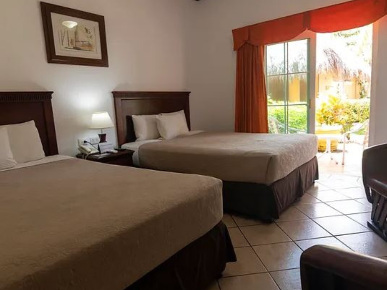 Double Room 