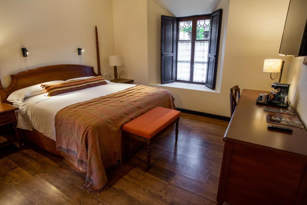 Premium Room · Deluxe