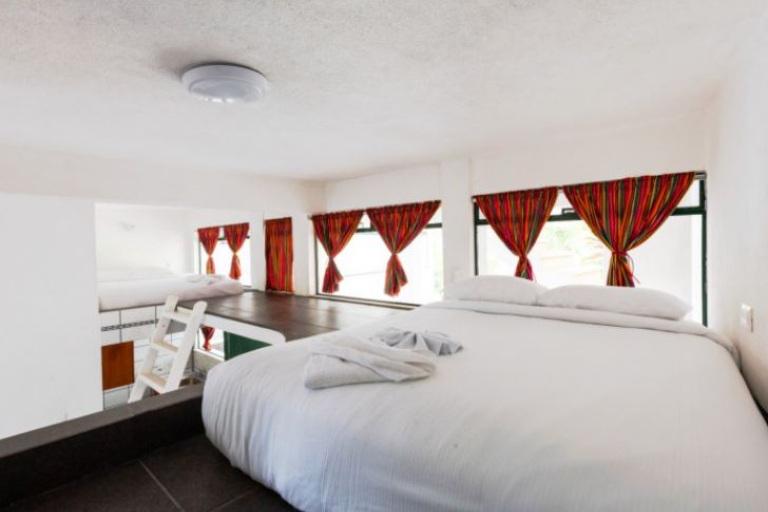 ROOM 13