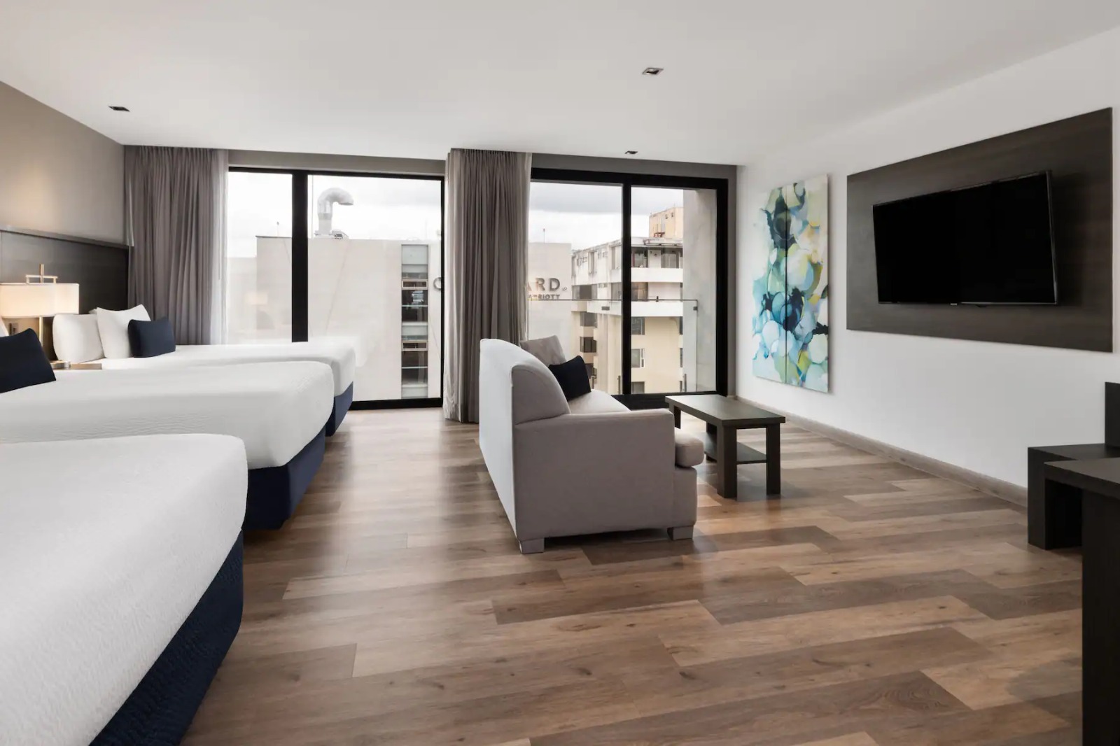 Three Beds Balcony Room