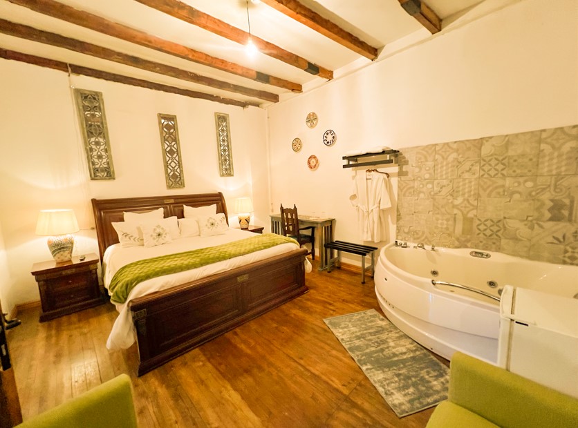 Llanes Room
