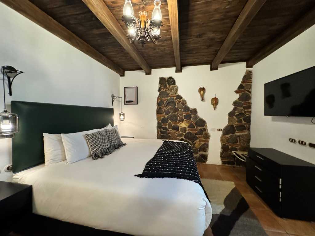 Room 1 bed