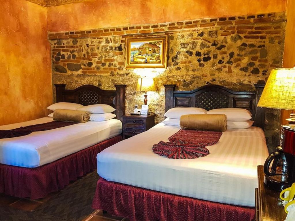 Double Room 