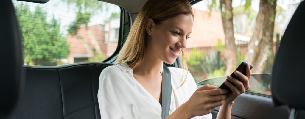 tendencias-viajes-de-negocios-sharing-economy.jpg