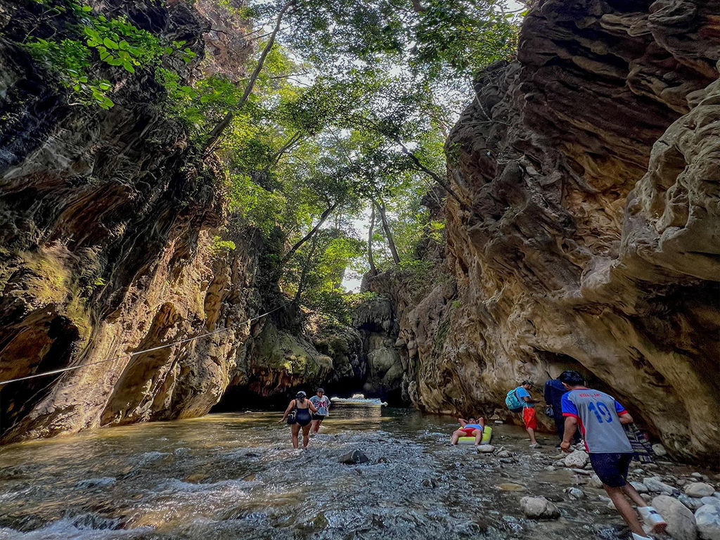 Explore the Natural Adventure Stone Bridge - 2