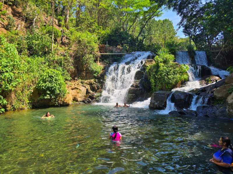 Adventure in El Salvador: Volcanoes, Waterfalls and Beach - 4