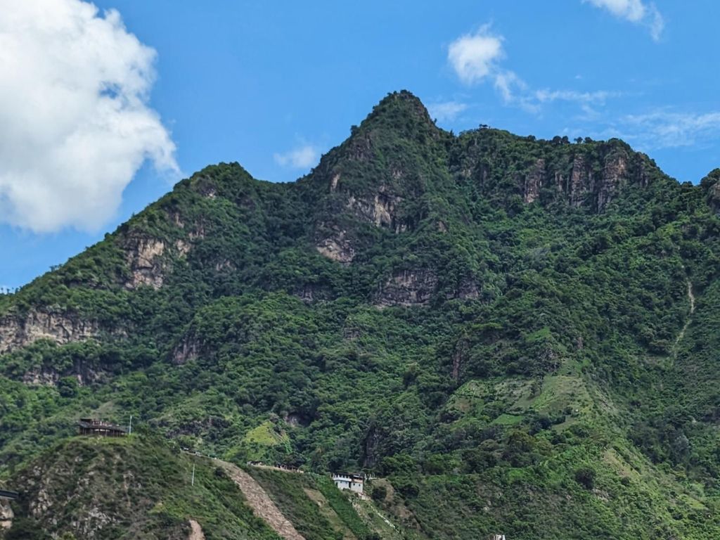 Explore 3 magical towns on Lake Atitlán by boat - 4
