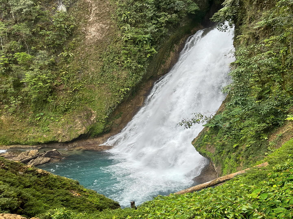Explore nature at the Catarata Finca Sacmoc - 3