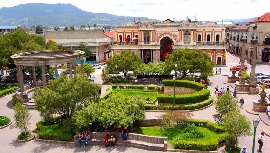 Exploration of the History and Architecture of Quetzaltenango - 1