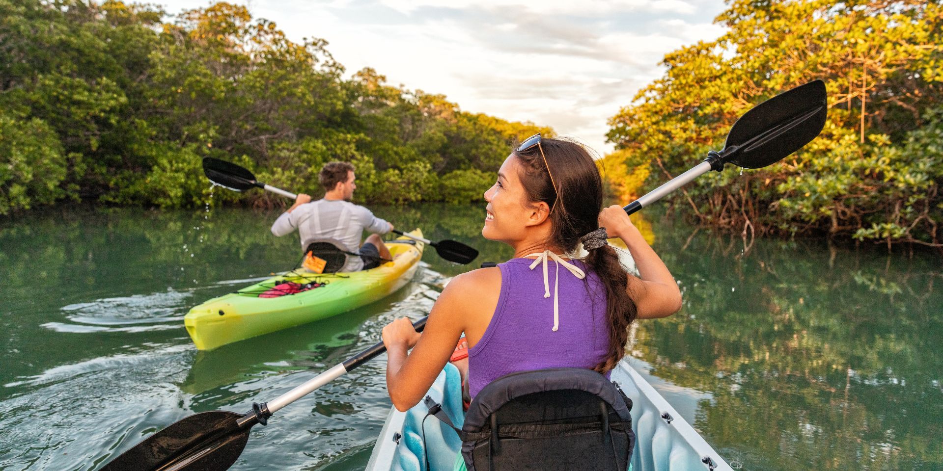 Guatemala is a country that offers a wide range of water sports for adventure seekers. From snorkeling in crystal clear waters to rafting in fast-flowing rivers, there is something for everyone.

In this blog, we will explore the different boat tours and water sports that Guatemala has to offer and highlight some of the best places to experience them. Are you ready for your next adventure?

## Boat tours in Guatemala

The boat tours in Guatemala offer a unique way to explore the country's natural beauty. The most popular place for boat tours is Lake Atitlán, located in the Western highlands of Guatemala.

The lake is surrounded by three volcanoes and traditional Mayan villages. Visitors can take boat tours to explore the villages, visit local markets, and view traditional textiles. Another popular destination for boat tours is Rio Dulce, located in the Eastern part of the country.

The river flows through a tropical rainforest, offering visitors the opportunity to see exotic wildlife and lush vegetation. Visitors can also take boat tours to explore the nearby island of Flores, located on the shores of Lake Petén Itzá.

![tours-en-bote-guatemala-lago-atitlan.jpg](https://cdn.travelisimo.com/tours_en_bote_guatemala_lago_atitlan_05165e5b0b)

##### Credits: Lake Atitlán, Guatemala

- - - 

## Snorkeling in Guatemala

**Snorkeling in Guatemala** is a popular activity, and for good reason. Some of the best snorkeling spots in Guatemala include Cráter Azul in Petén, Cenotes de Candelaria in Huehuetenango, and Hun Nal Ye in Alta Verapaz.

Hun Nal Ye Park in Alta Verapaz is a space with natural pools of crystal clear water. You can explore the turquoise waters and see different aquatic plants. It is a great experience when visiting Guatemala.

![tours-en-bote-guatemala-snorkeling.jpg](https://cdn.travelisimo.com/tours_en_bote_guatemala_snorkeling_45a2a6f469)

##### Credits: Tourists snorkeling

- - - 

## Diving in Guatemala

Diving is also a fantastic option for those who want to explore the underwater world. The country has several **diving sites** that offer a variety of experiences, from shallow reefs to deep walls.

Punta de Manabique in Izabal, Santa Cruz la Laguna in Sololá, Hun Nal Ye, and Cráter Azul are the most popular places for diving thanks to their crystalline waters and water life.

![tours-en-bote-guatemala-buceo.jpg](https://cdn.travelisimo.com/tours_en_bote_guatemala_buceo_c30517b1bf)

##### Credits: Tourists practicing diving

- - - 

## Rafting in Guatemala

**Rafting** is a thrilling way to experience the country's rivers. The Rio Cahabon is one of the most popular rivers for rafting, as it offers Class III and IV rapids. The Rio Dulce is another option, with Class III and IV rapids, as well as beautiful scenery. Other rivers that are suitable for rafting include the Rio Chixoy and the Rio Polochic.

###### Use the code WATERSPORTS10 to book your tour in Travelisimo and enjoy a 10% discount. 

![tours-en-bote-guatemala-rafting.jpg](https://cdn.travelisimo.com/tours_en_bote_guatemala_rafting_fb4d9702ad)

##### Credits: Tourists doing rafting

- - - 

## Kayaking in Guatemala

**Kayaking in Guatemala** is a great way to explore the country's lakes and rivers. Lake Atitlan, located in the highlands of Guatemala, is a popular spot for kayaking with its incredible view of the volcanoes.

The lake is surrounded by three volcanoes and is home to several indigenous communities. Kayaking on the Rio Dulce is also a fantastic option, as it offers beautiful scenery and the chance to see a variety of wildlife.

![tours-en-bote-guatemala-kayaking.jpg](https://cdn.travelisimo.com/tours_en_bote_guatemala_kayaking_7244eebce0)

##### Credits: Kayaking equipment

- - - 

In conclusion, Guatemala is a great destination for **water sports** enthusiasts. Whether you want to snorkel, dive, raft, or kayak, the country has something for everyone. Lake Atitlan and the Rio Dulce are just a few of the many places where you can experience the thrill of these water sports.

With its beautiful scenery and diverse marine life, Guatemala is a must-visit destination for anyone looking for an adventure on the water. Are you ready for the adventure? Book your tours in [Travelisimo](https://travelisimo.com), all your travel needs in one place!