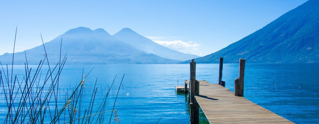tours-en-bote-guatemala-lago-atitlan.jpg