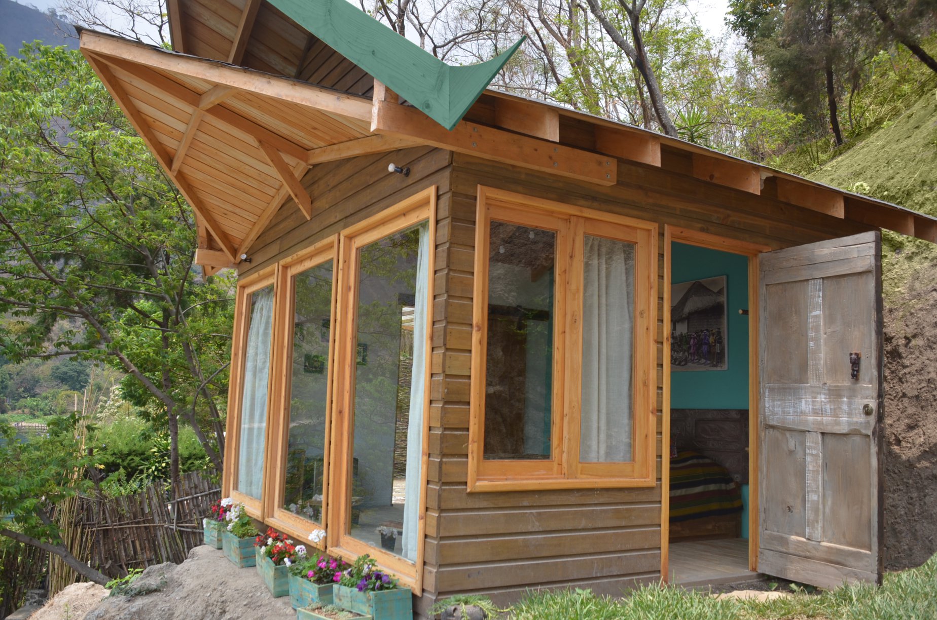 Charming Cabana Style House of the Tree in Lake Atitlan - 2