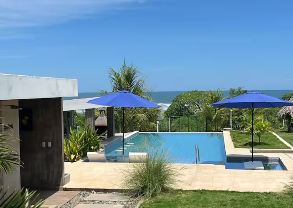 Beachfront House in Punta Mango - 1