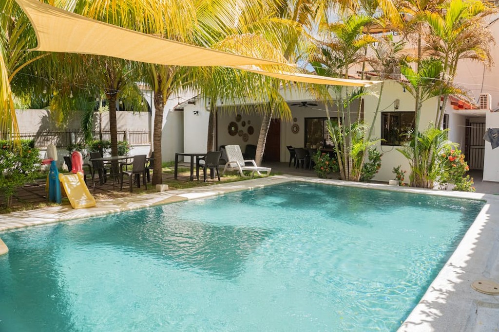 Tropical getaway with pool on the Costa del Sol. - 1