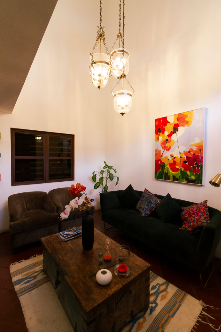Colonial villa with beautiful garden - 3