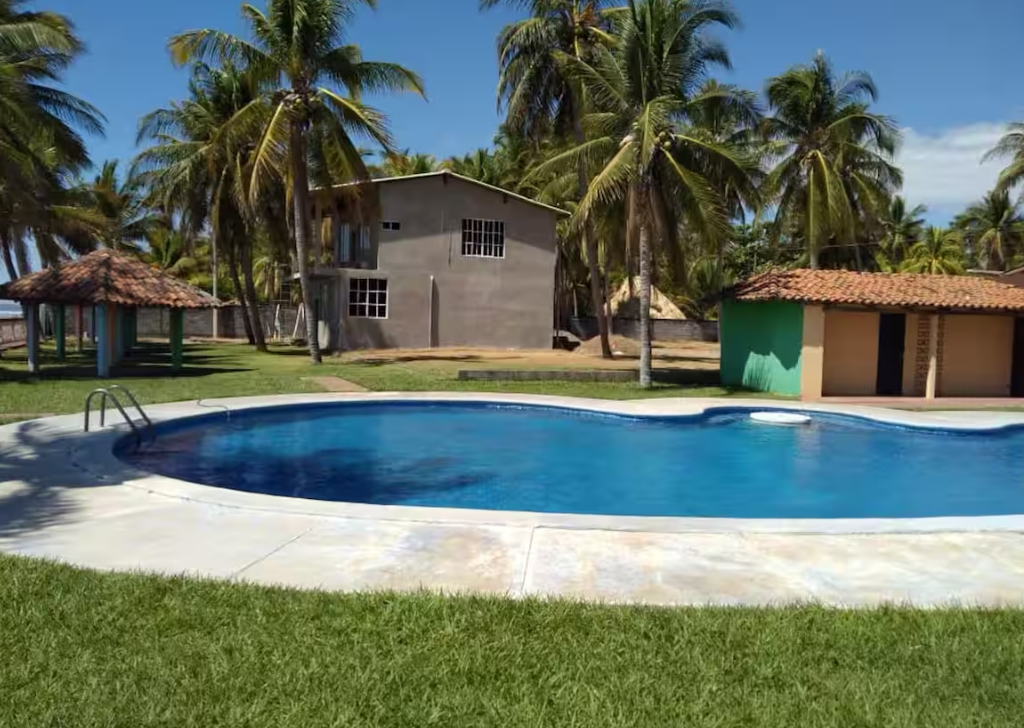 Cozy Beach House near Surf City 2 - 4