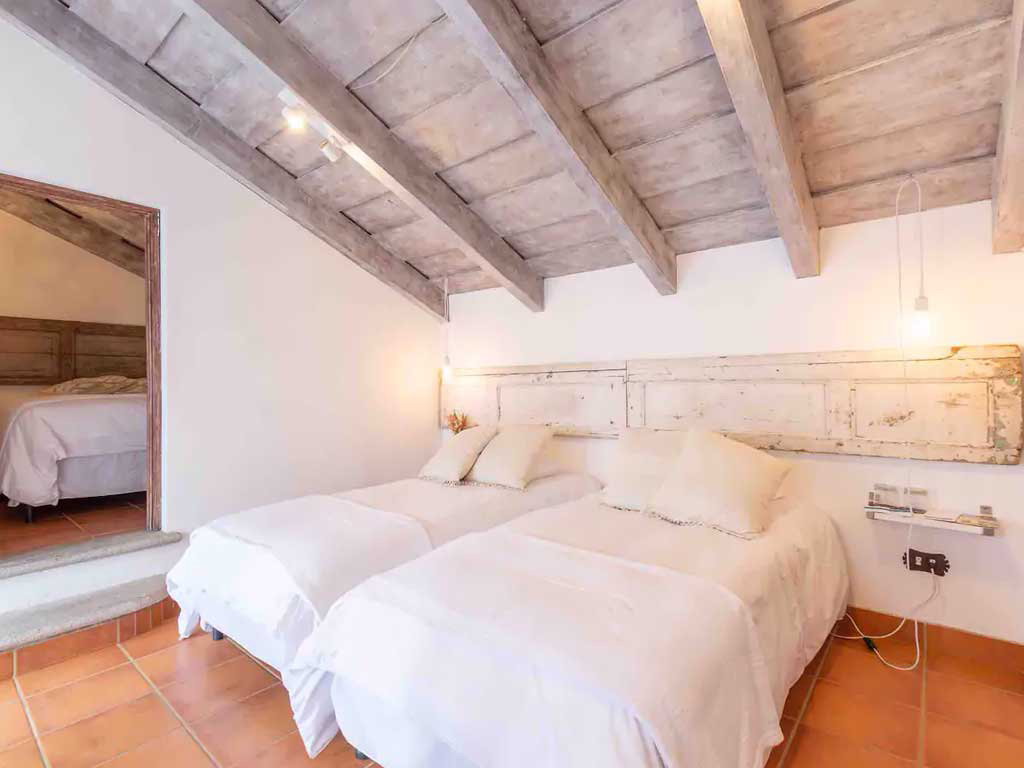 Incredible and luxurious colonial property - 4