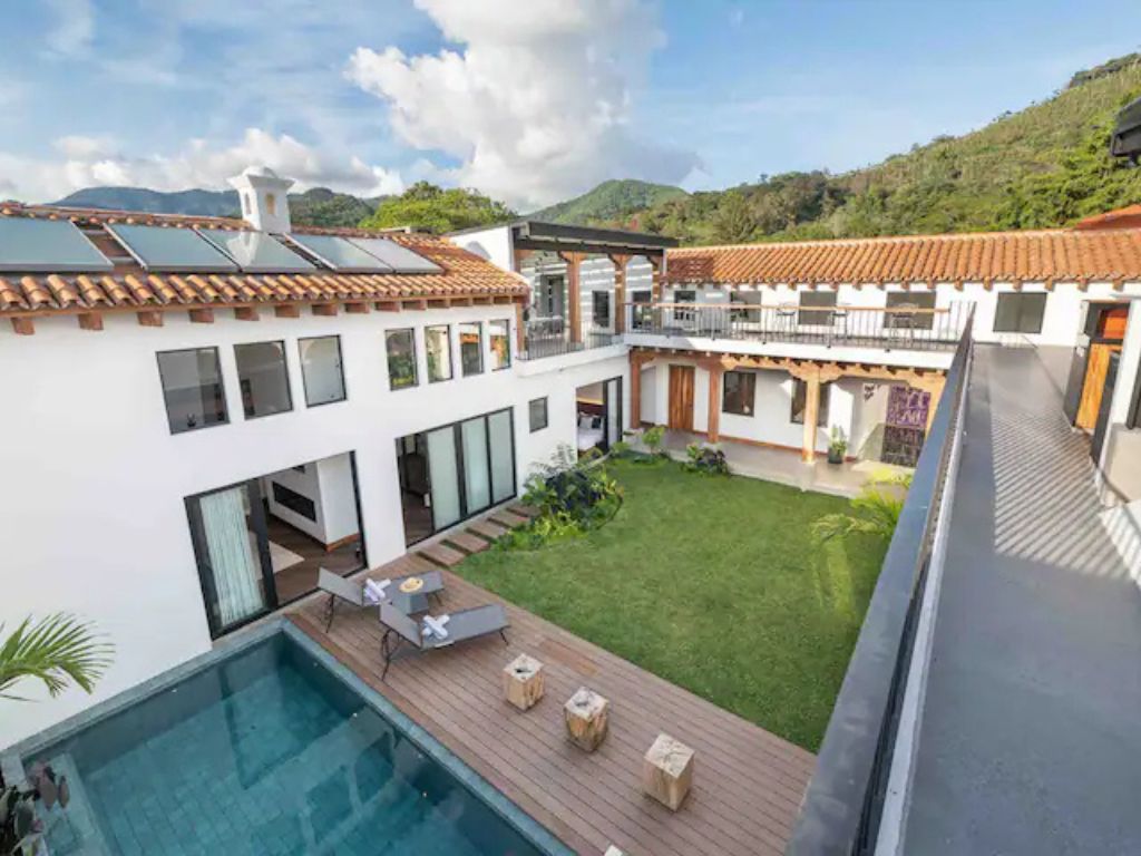 Luxury brand new house in Antigua - 2