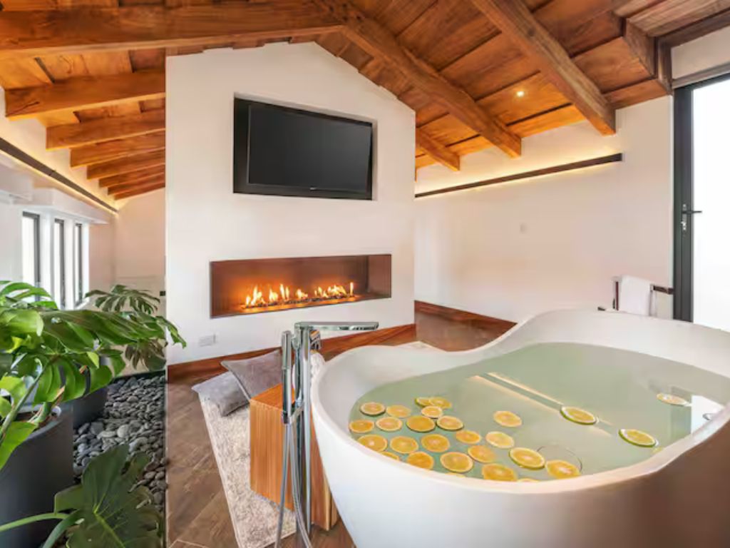Luxury brand new house in Antigua - 4