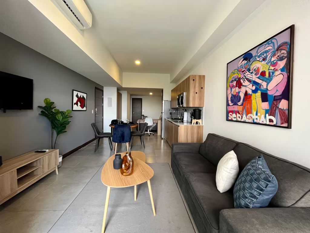 Modern accommodation in the Heart of Zone 13 - 2