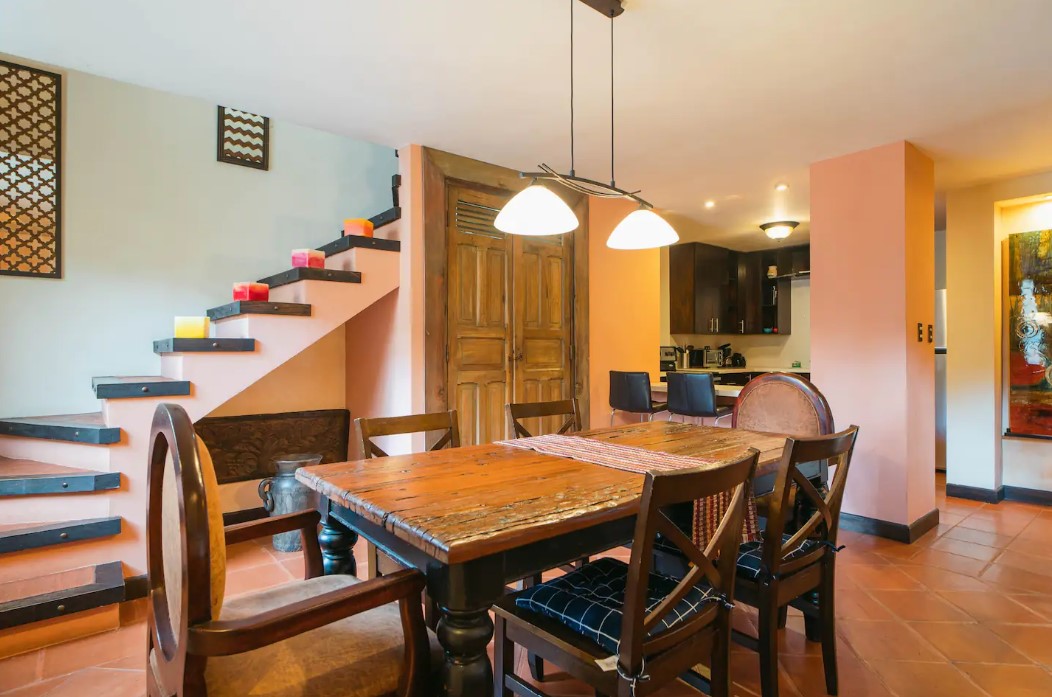 Beautiful family-owned property with shared pool - 1