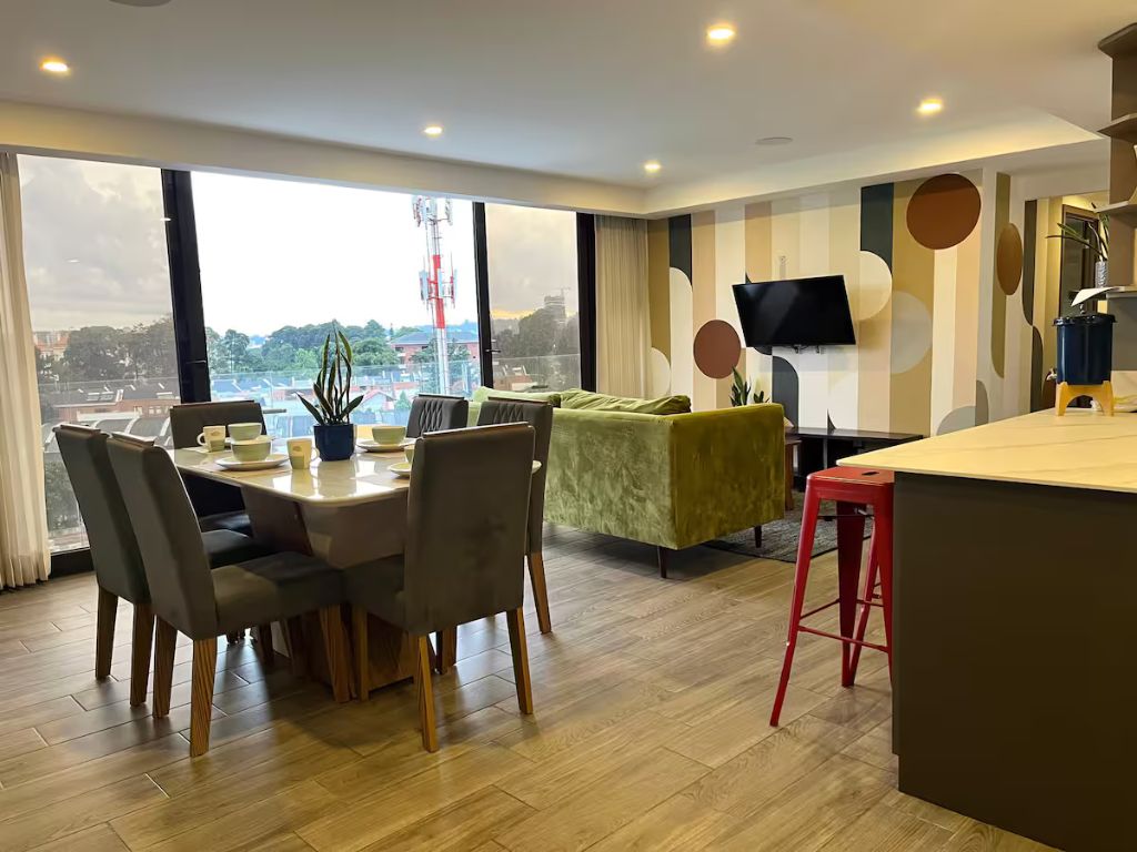 Moderno y Espacioso Apartamento Familiar en Zona Exclusiva - 1