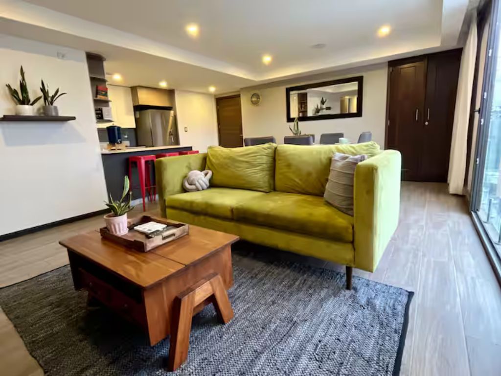 Moderno y Espacioso Apartamento Familiar en Zona Exclusiva - 2