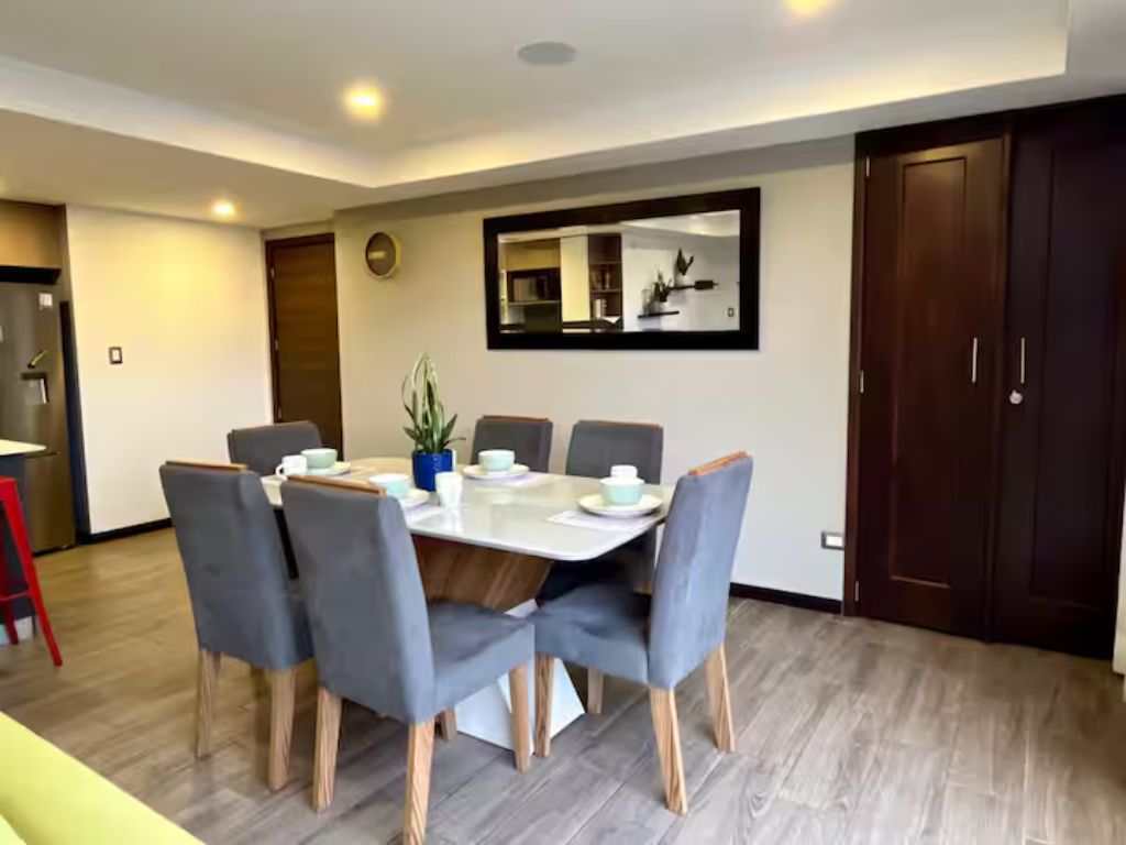 Moderno y Espacioso Apartamento Familiar en Zona Exclusiva - 3