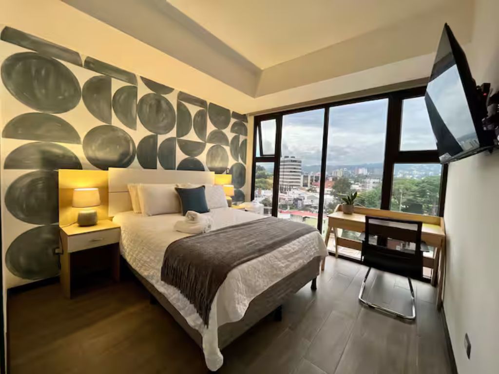 Moderno y Espacioso Apartamento Familiar en Zona Exclusiva - 4