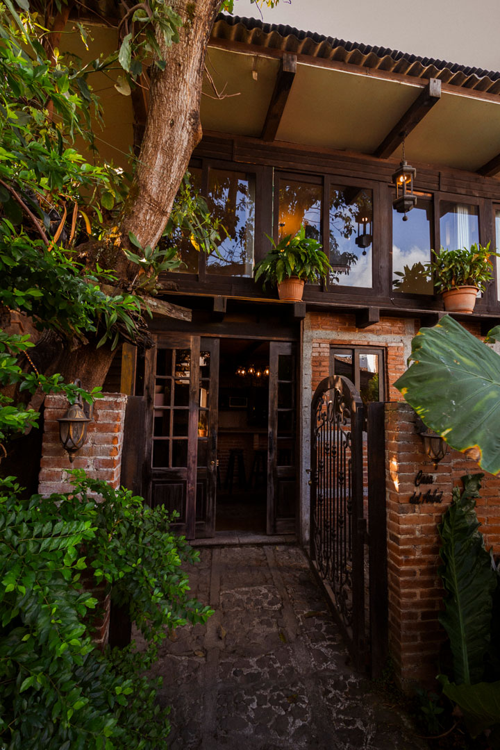 Tree House near the center of Antigua with Pool - 3