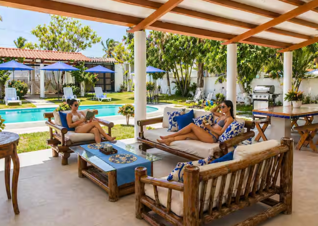 Casa Tropical con Piscina Cerca de la Playa - 2